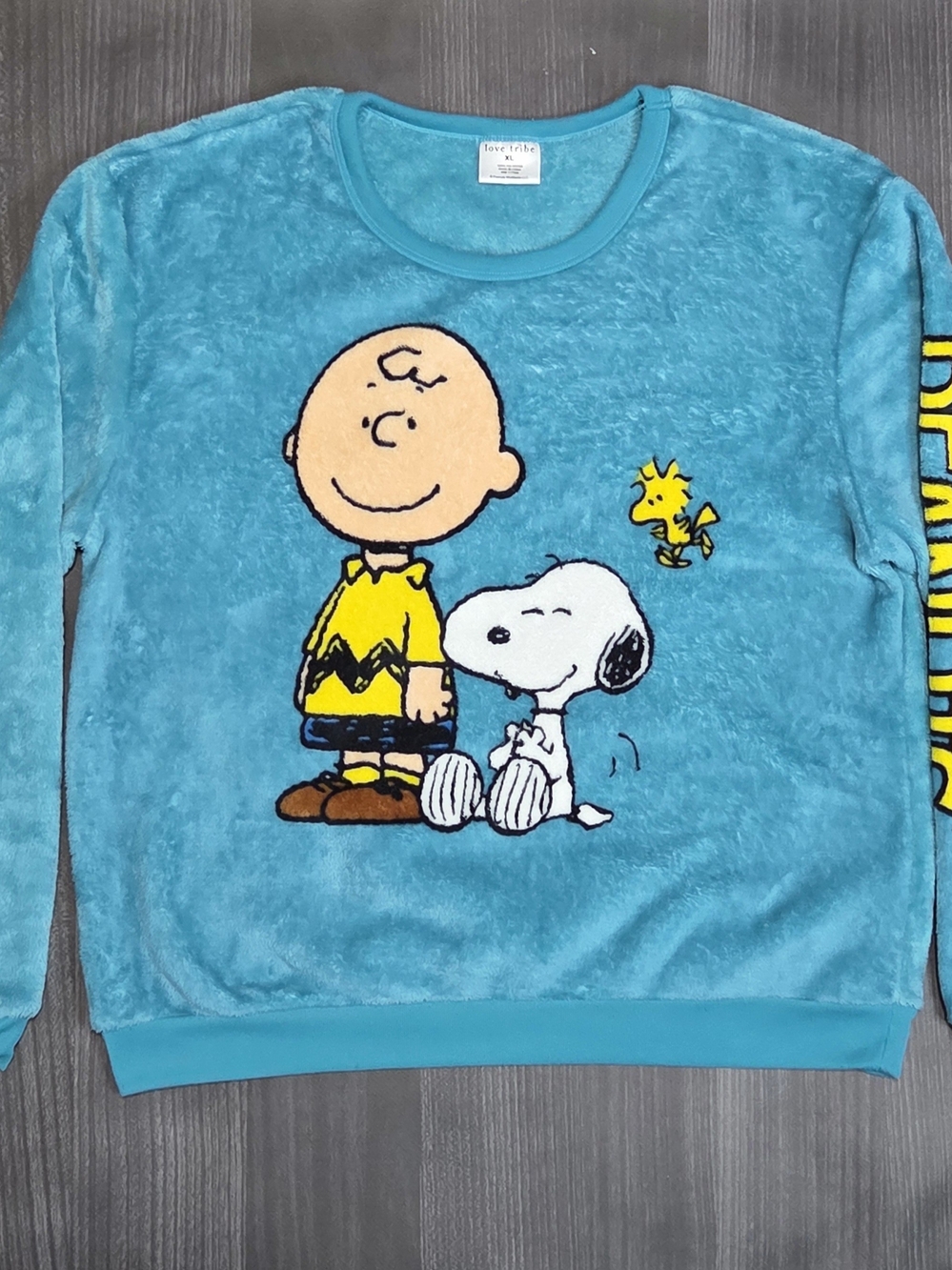 Love tribe Juniors XL Peanuts Charlie Brown and Snoopy blue polyester sweatshirt